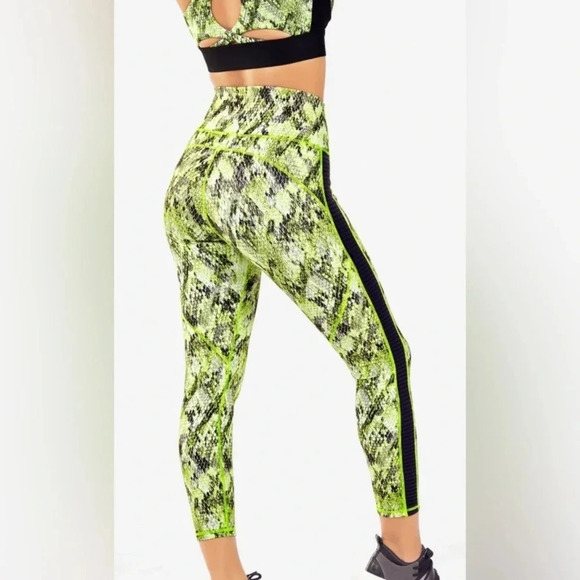 Fabletics Define PowerHold High-Waisted 7/8 Legging Size XS Citron Asper & Black - Picture 2 of 9